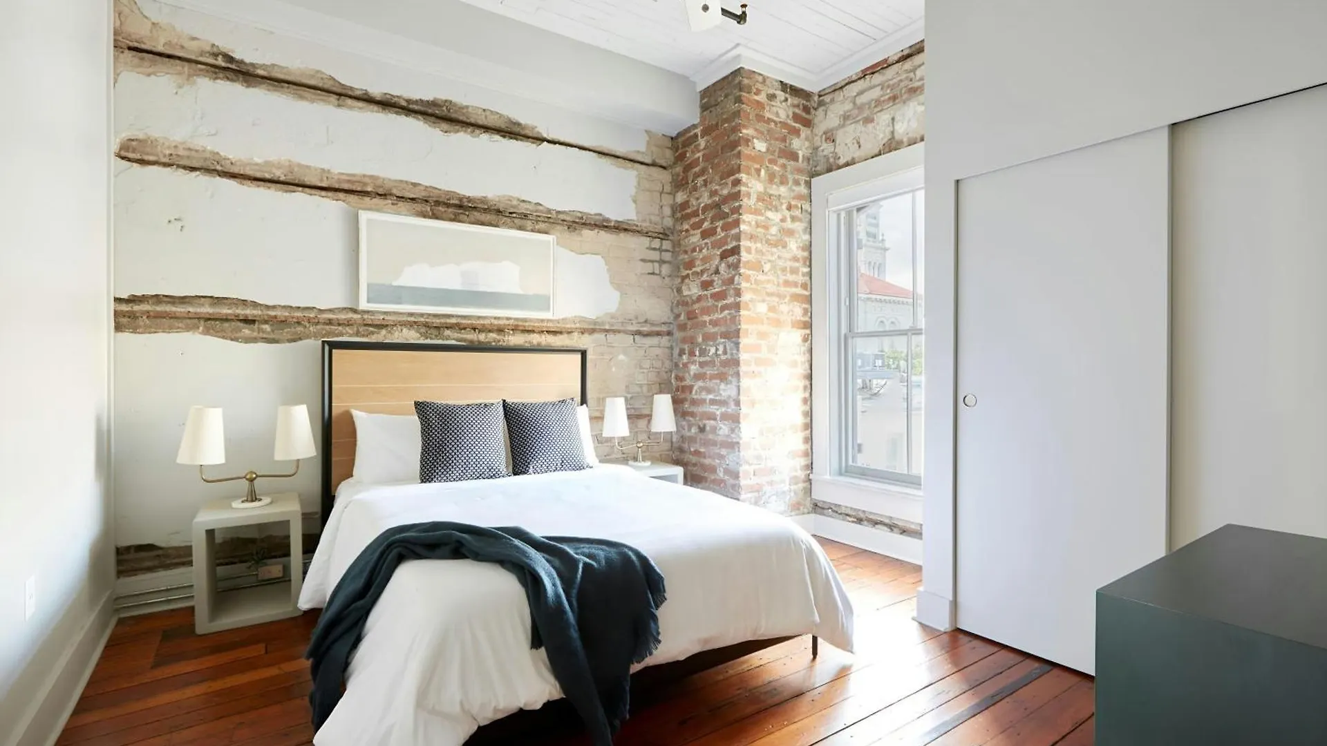 Sonder By Marriott Bonvoy The Broughton Apartments Historic District Savannah Apartahotel