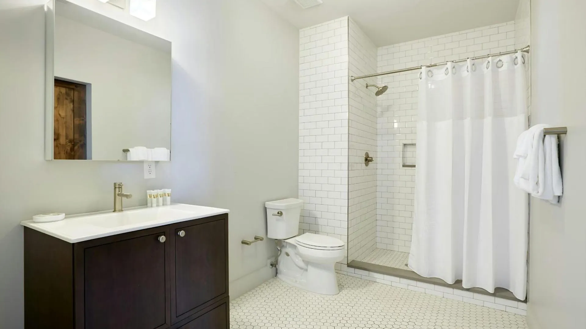 Sonder By Marriott Bonvoy The Broughton Apartments Historic District Savannah Aparthotel
