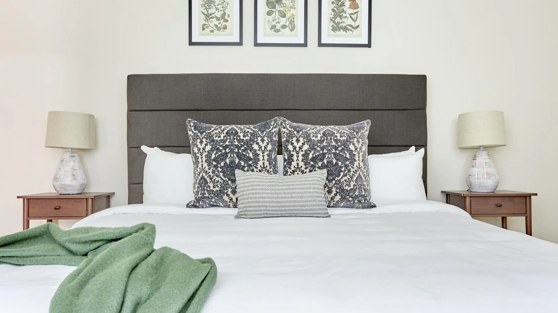Aparthotel Sonder The Broughton Savannah